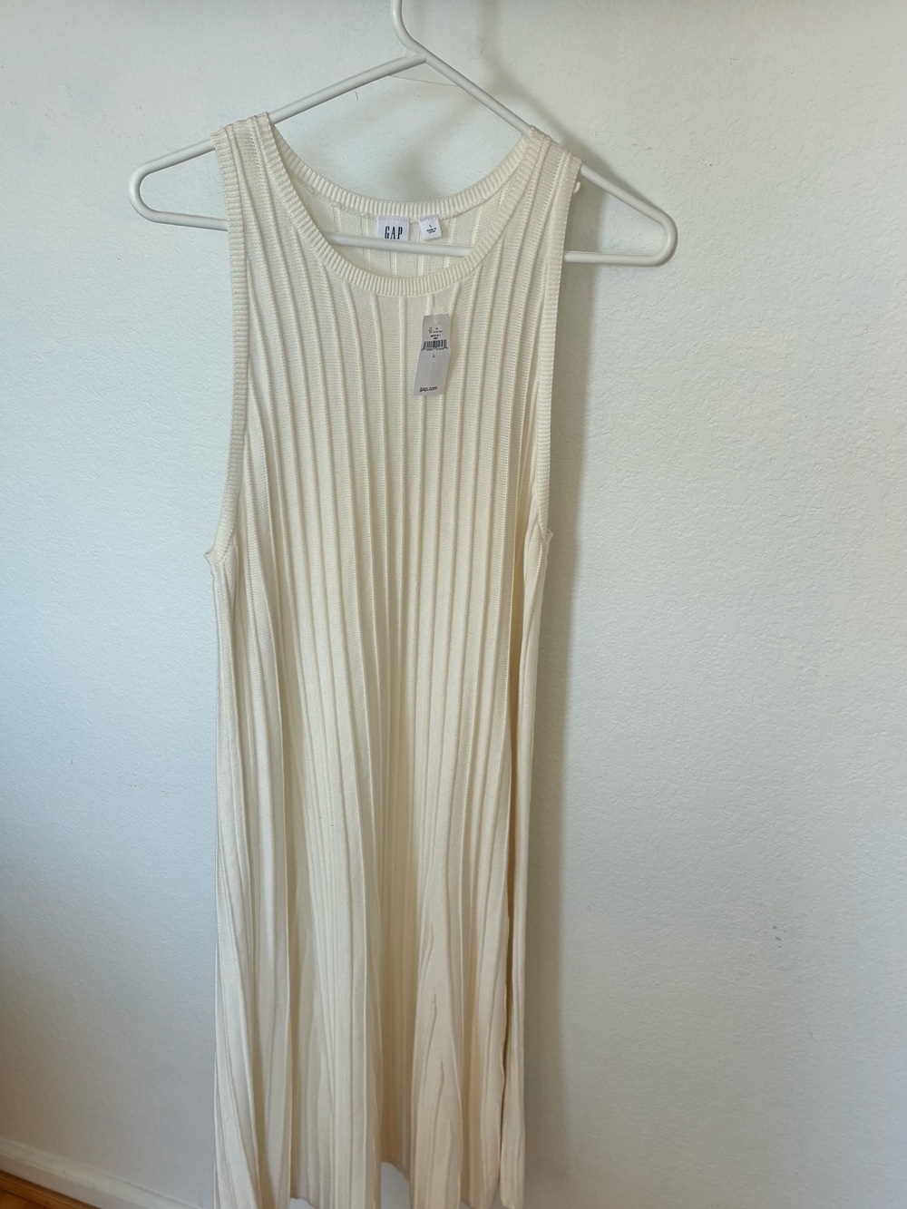 GAP Sleeveless Ribbed Midi Dress in Cream coastal Beachy Hamptons chic